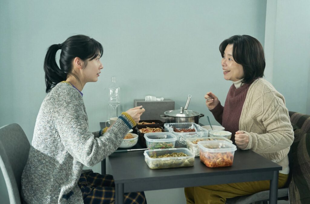 「童顏代表」崔宇植為《你能吃到媽媽煮的飯的次數,還剩365次》最後一次穿學生制服?! 33 %E4%B8%8B%E5%8D%88150 2026 5 6%E7%9A%84%E5%BD%B1%E5%83%8F 1 1024x674 1