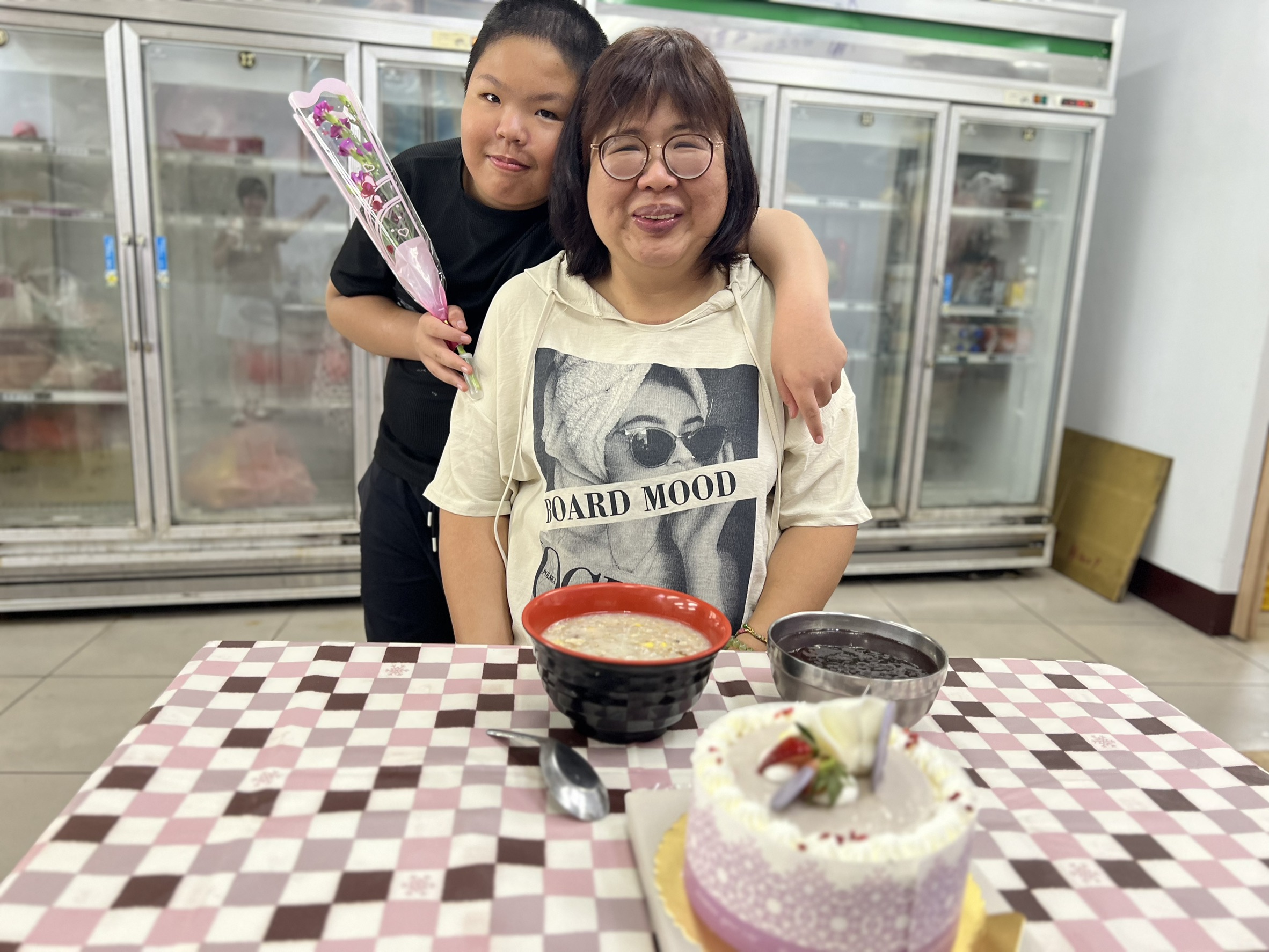 單親媽撐病兒過生活　母親節前夕一碗粥暖進心坎 - https://www.watchmedia01.com