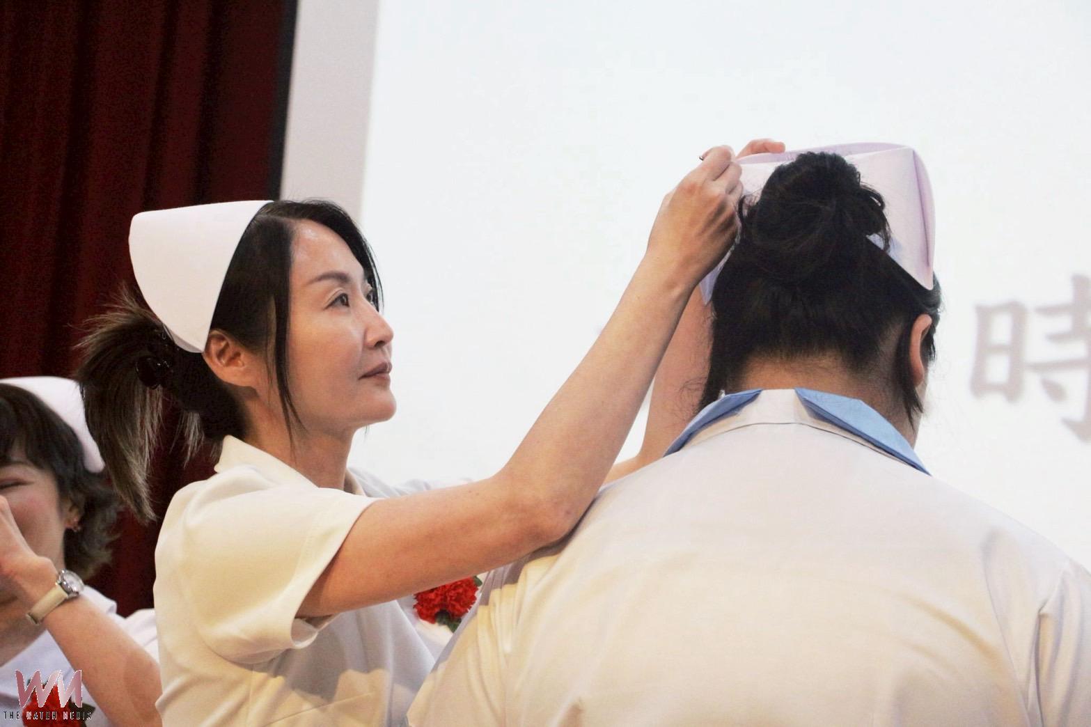 喜迎國際護師節 中臺科大151名護理生加冠 結合AI邁向臨床使命 - https://www.watchmedia01.com