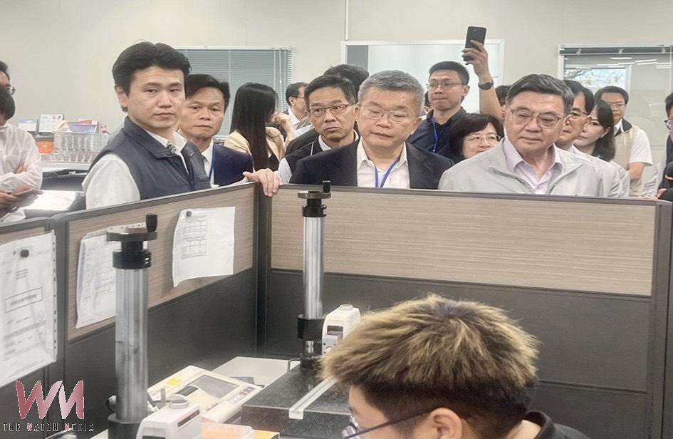 卓榮泰率團參訪台中企業 經發局:AI助攻產業升級 展現「黑手變金手」實力 - https://www.watchmedia01.com