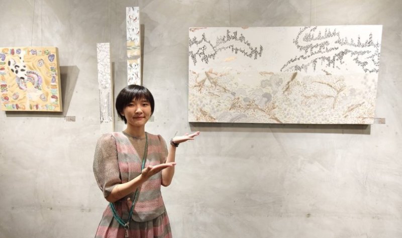 《少女的祈禱》個展開幕 陳禕媃以水墨描繪靜謐與幻想