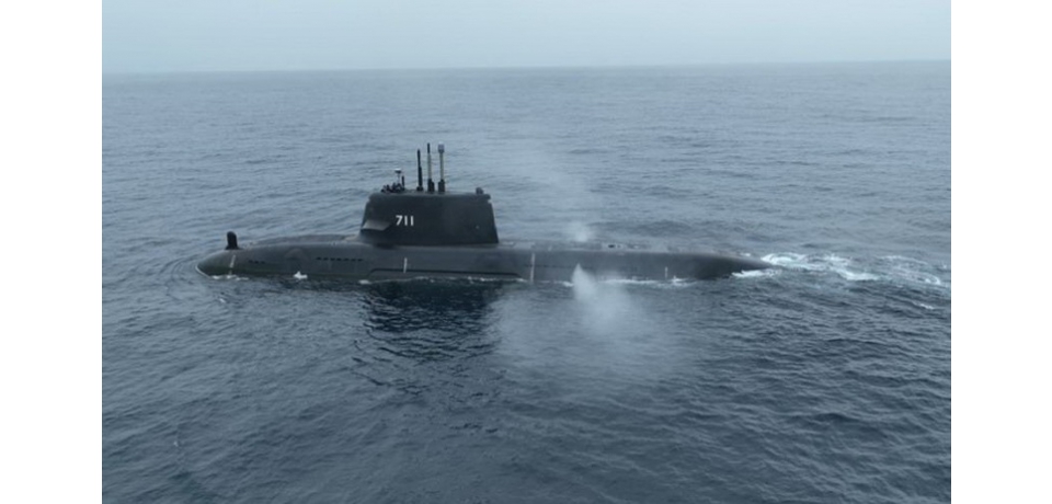 台船：「海鯤軍艦」完成操雷射擊驗證