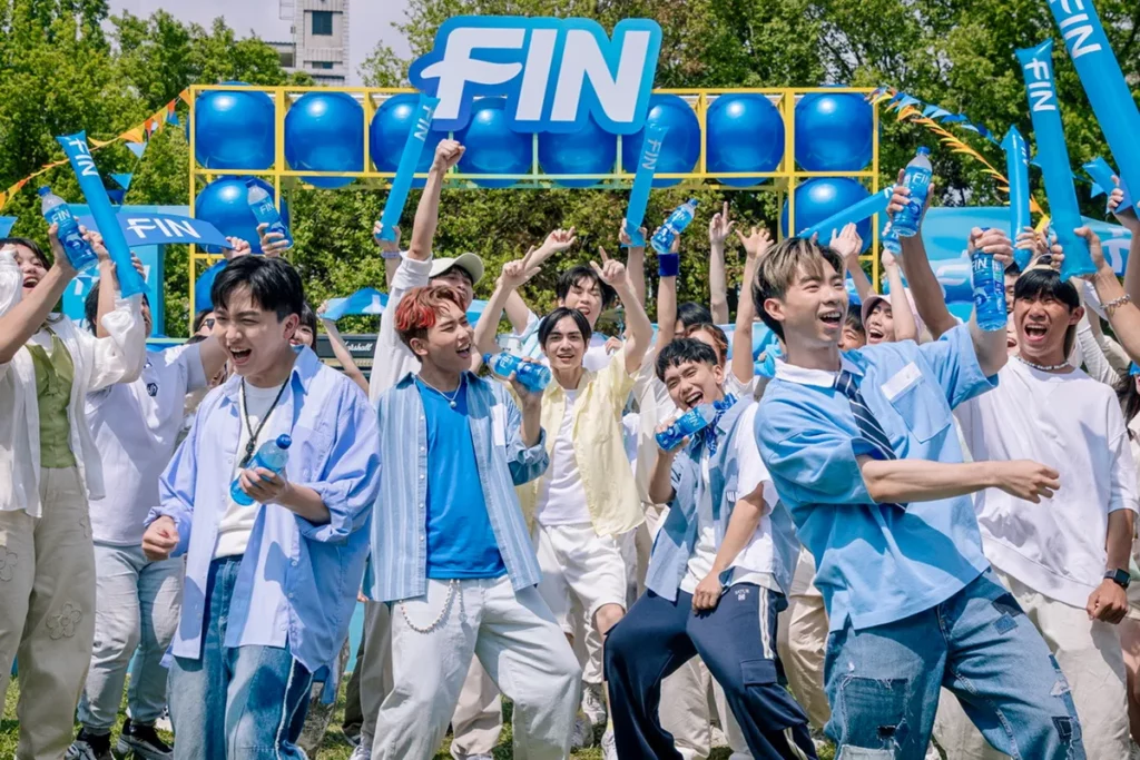 理想混蛋拍攝FIN全新形象廣告並獻聲廣告配唱，完美演繹陽光氛圍。