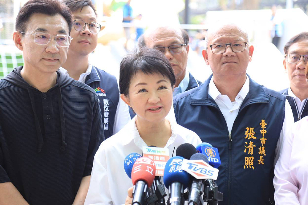 力挺軍購8、9千億 盧秀燕建議商購可放明年度預算 184 力挺軍購8、9千億 盧秀燕建議商購可放明年度預算 183
