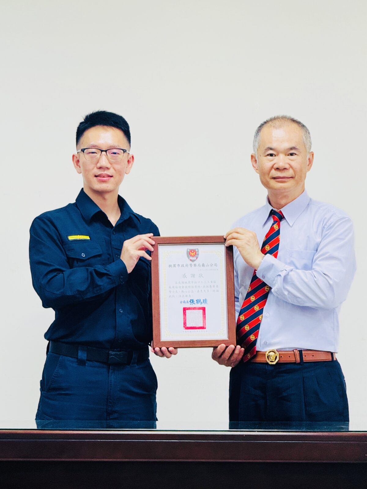 林口工三廠協會捐按摩椅 助龜山警舒壓護健康 S 89235654 0