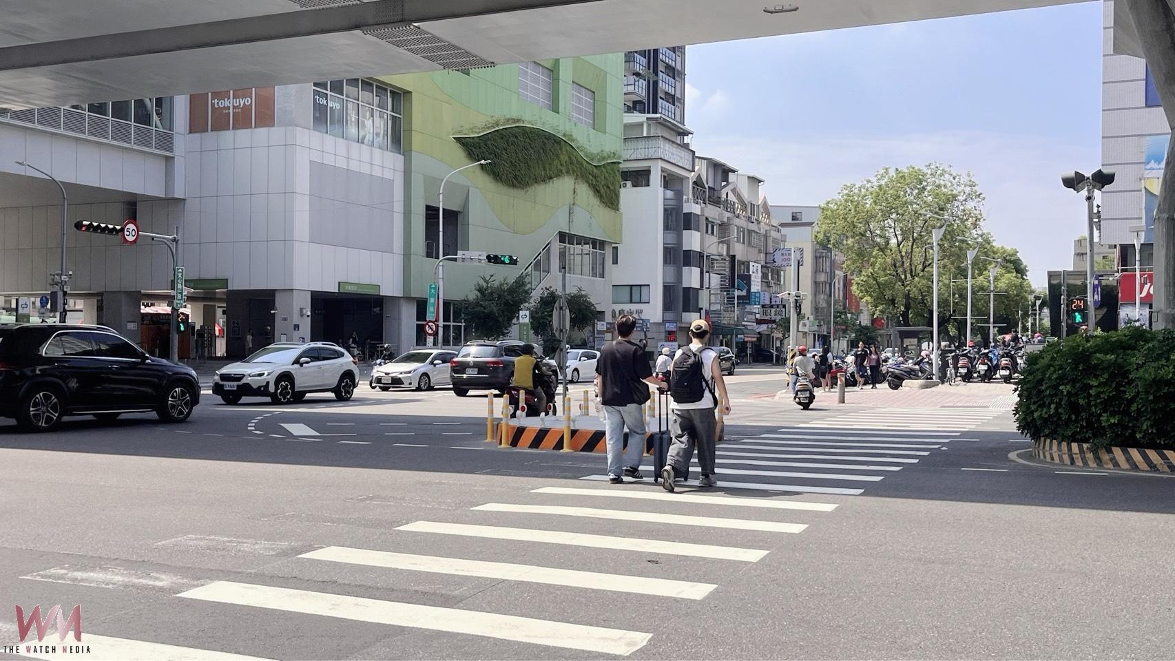 小綠人閃爍別急衝　台中市交通局：提醒行人等待下一輪綠燈 以確保安全 - https://www.watchmedia01.com