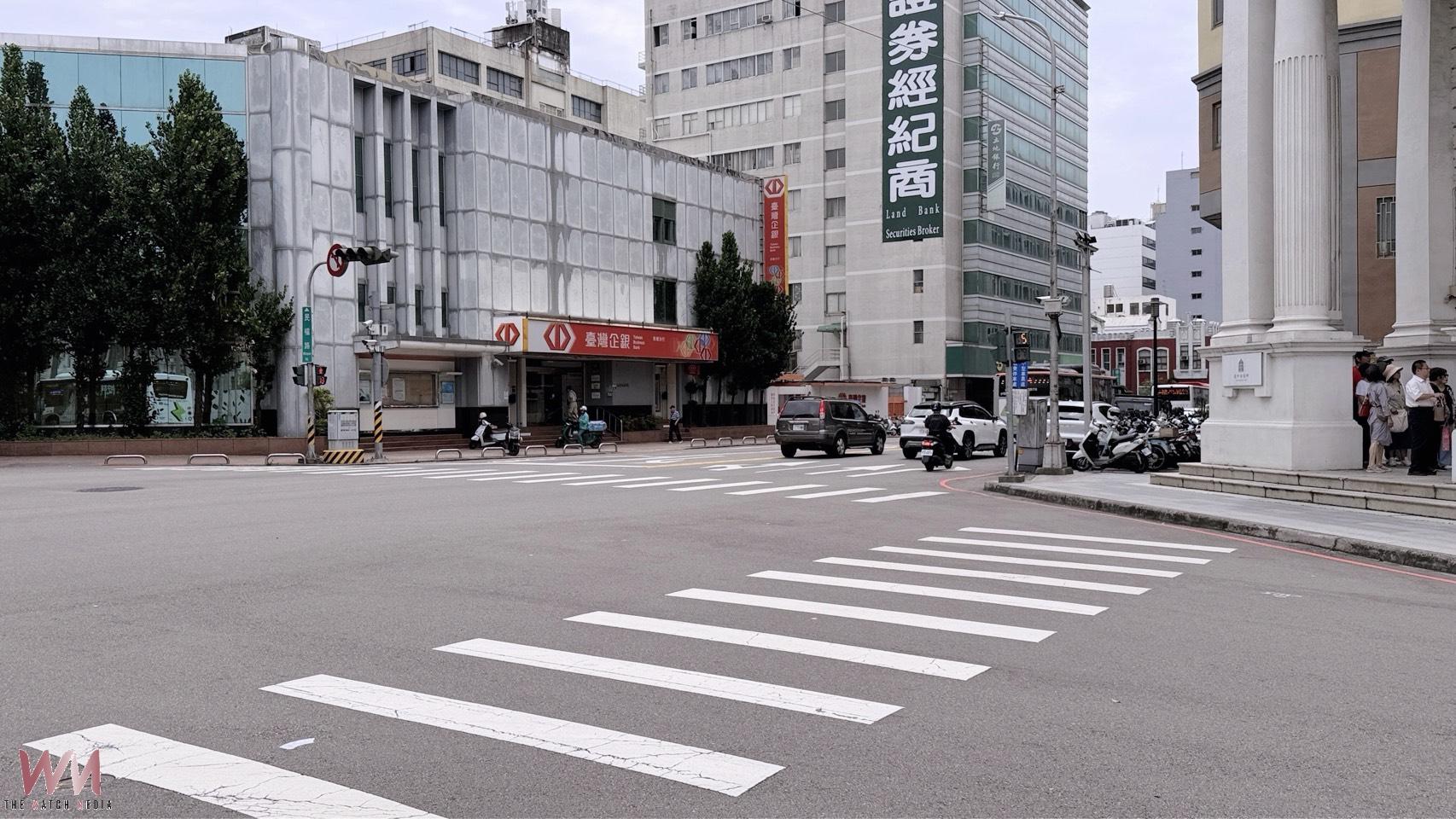 小綠人閃爍別急衝　台中市交通局：提醒行人等待下一輪綠燈 以確保安全 - https://www.watchmedia01.com