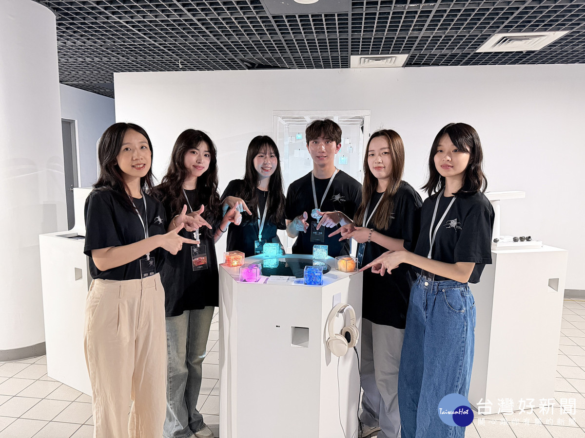 《須臾．緩存》由莊菀萍、周芷舲、洪嘉駿、江語檬、張家毓及陳思佑共同創作