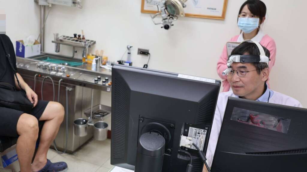 ▲黃先生複診。(圖/彰化醫院提供)