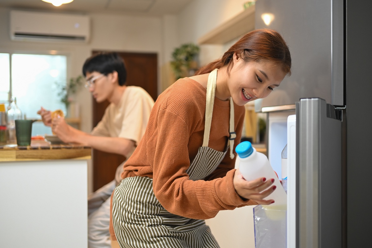 雞蛋放冰箱門錯了！專家警告「這5種食物」別再塞門邊  小心細菌狂滋生