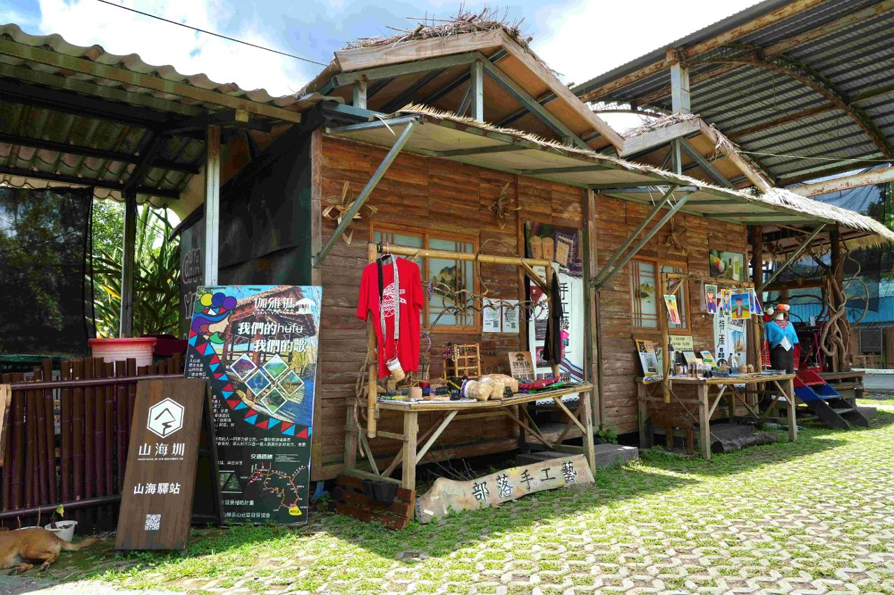 阿里山親子旅行這樣玩！　茶山部落螢火蟲＋神話故事太夢幻
