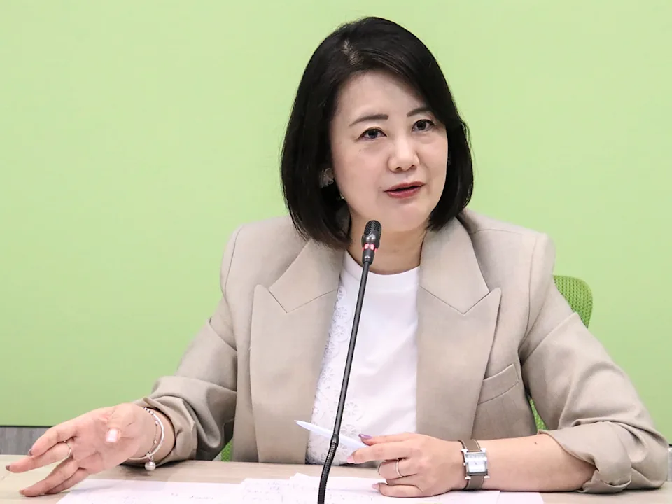王義川批黃國昌幫中共拿掉無人機 吳思瑤轟7800億版向中國輸誠 206 王義川批黃國昌幫中共拿掉無人機 吳思瑤轟7800億版向中國輸誠 205
