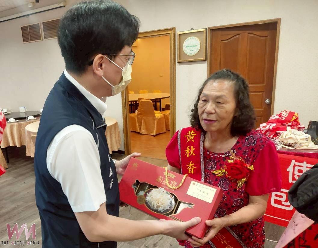 南投縣榮服處祝賀榮膺模範母親殊榮 獻上最深感恩與祝福 - https://www.watchmedia01.com