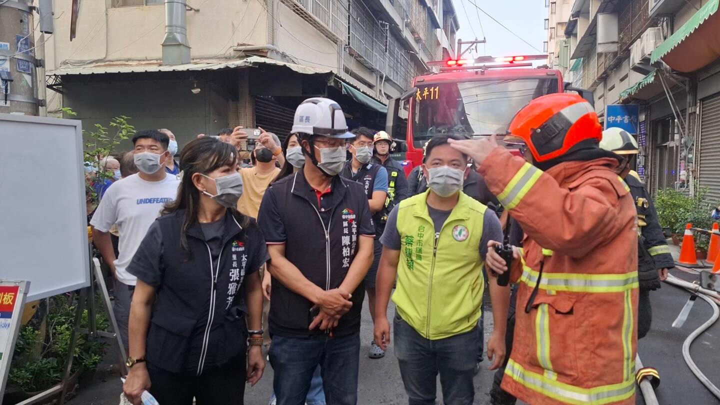 圖 現場搶救情形 記者王偉翻攝