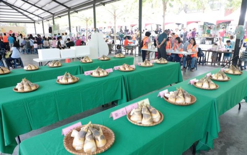 台南鳳梨好筍季龍崎登場