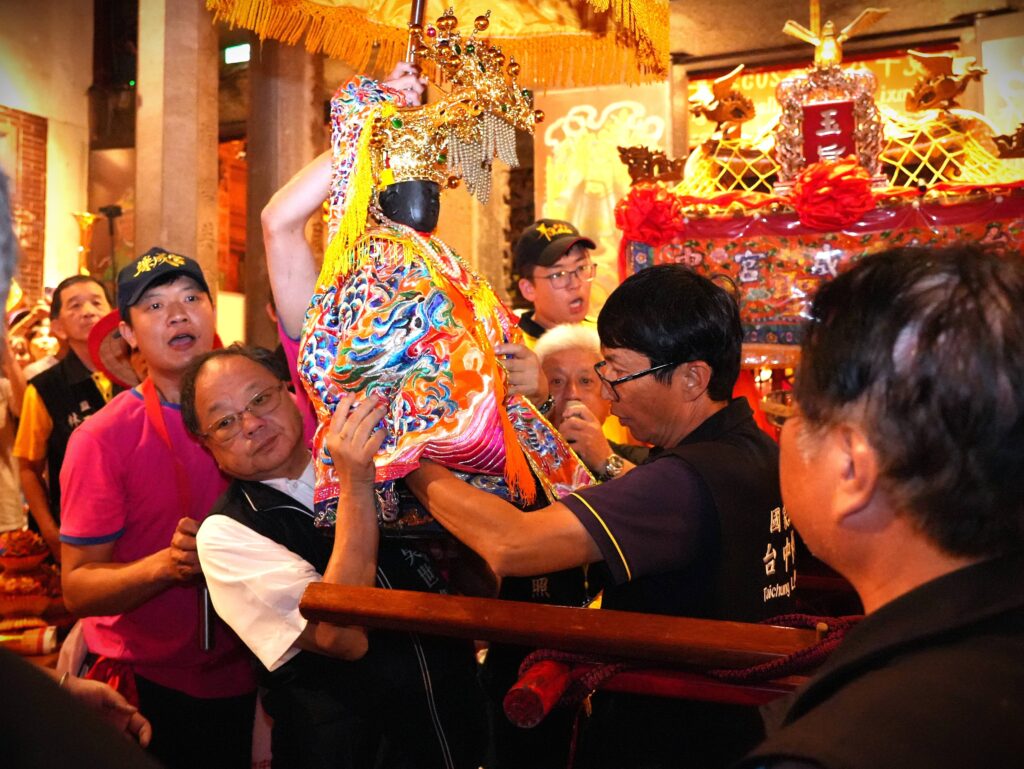 台中樂成宮旱溪媽祖回鑾 22天遶境祈福圓滿完成 12 %E5%90%B3%E5%B1%80%E9%95%B7%E5%B7%A6%E4%BA%8C%E6%81%AD%E8%BF%8E%E6%97%B1%E6%BA%AA%E5%AA%BD%E7%A5%96%E5%AE%89%E5%BA%A7 1024x769 1