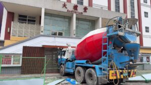 世新大學水泥車碰撞禮堂建築物一案 59 %E4%B8%80 35 300x169 1