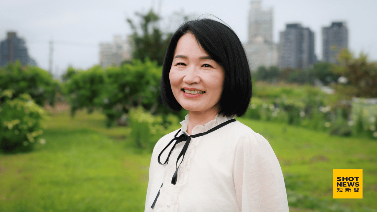 民進黨礁溪鄉長候選人吳亞蓁表示,要將礁溪打造為生活新樂園,不會只有奶凍捲與溫泉。(劉祐龍攝影)