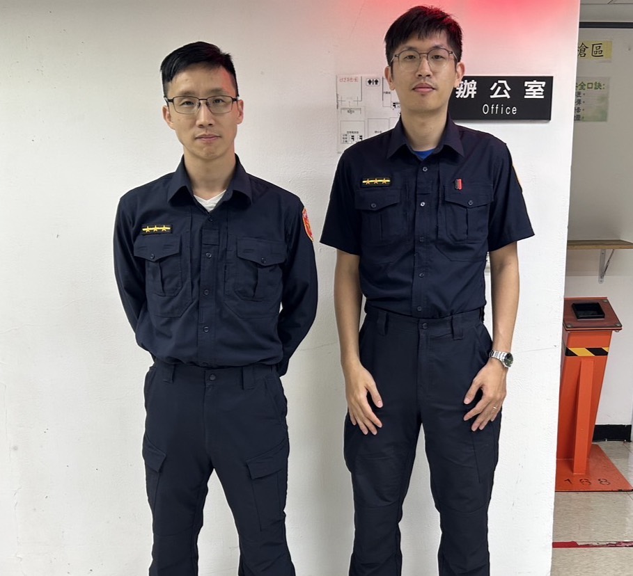 現場處理員警:警員潘冠旗、盧炘楷。(圖/記者李健興 翻攝)
