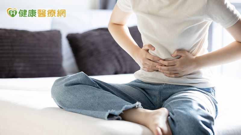 女性下腹痛勿輕忽!骨盆腔發炎恐影響生育 性伴侶也要同步治療