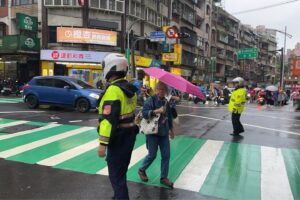 汐止警分局16宮廟聯合遶境圓滿落幕 警民合作落實優質宮廟文化達成零滋事 49 MEITU 20260510 172738593 300x200 1