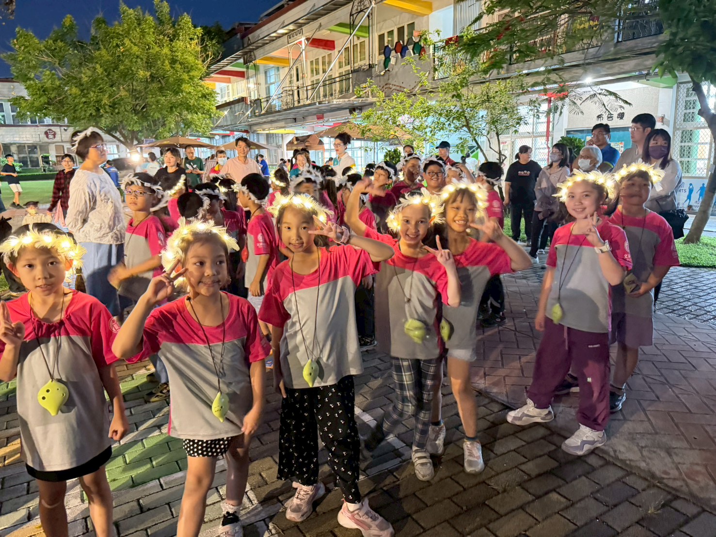 母親節超暖心!文祥國小全校登台演出感動全場 - https://www.watchmedia01.com