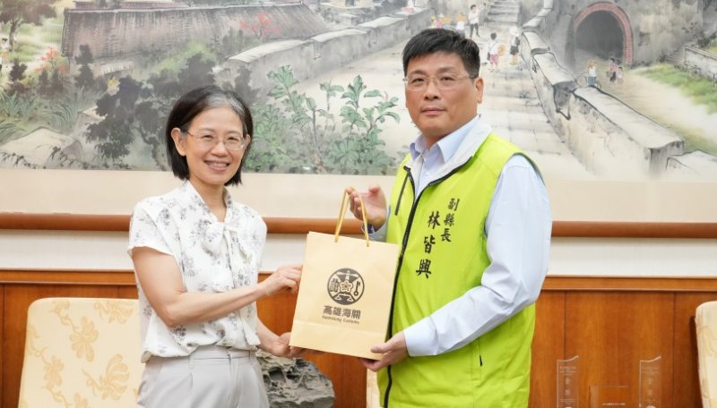 高雄關關務長劉芳祝拜會澎縣府 林皆興盼中央地方攜手提升離島觀光服務
