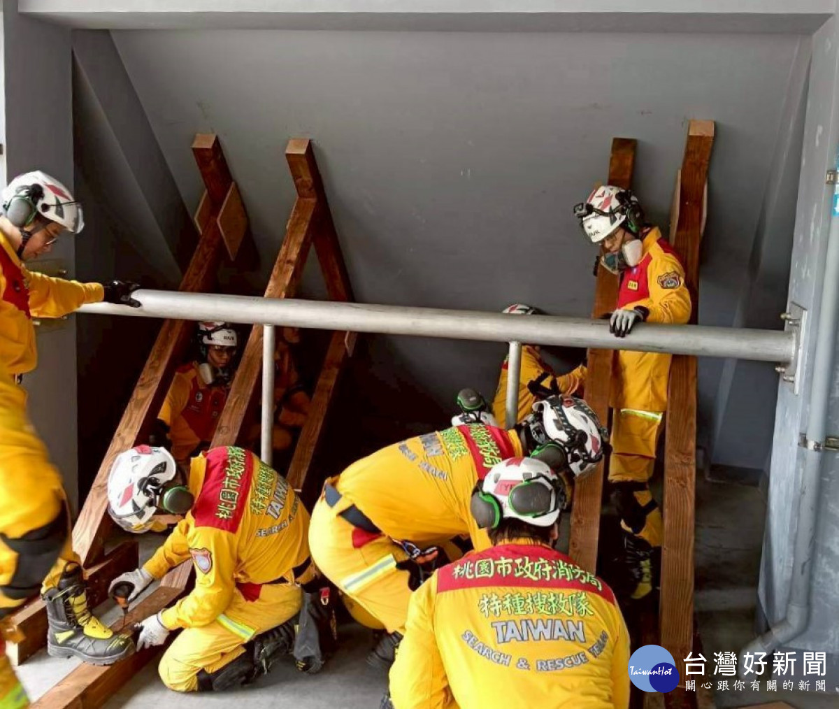 桃園市政府消防局特搜大隊展開為期六天的「115年度第一季搜救組專業訓練」。