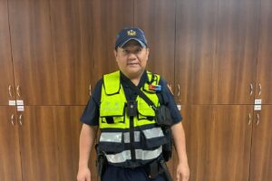 雨後公園驚險一刻 婦人呼吸困難 警即時援手化險為夷 36 %E9%99%B3%E4%B8%80%E5%BE%B7 300x200 1