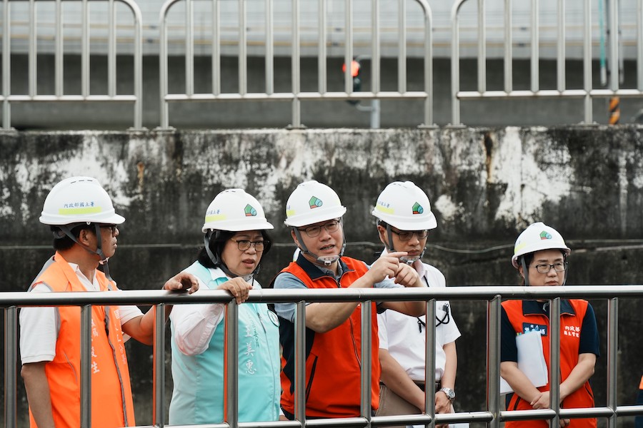 王美惠立委再邀國土署署長蔡長展會勘，持續爭取嘉義市治水與防洪建設經費與改善工程。（圖/王美惠立委服務處提供）