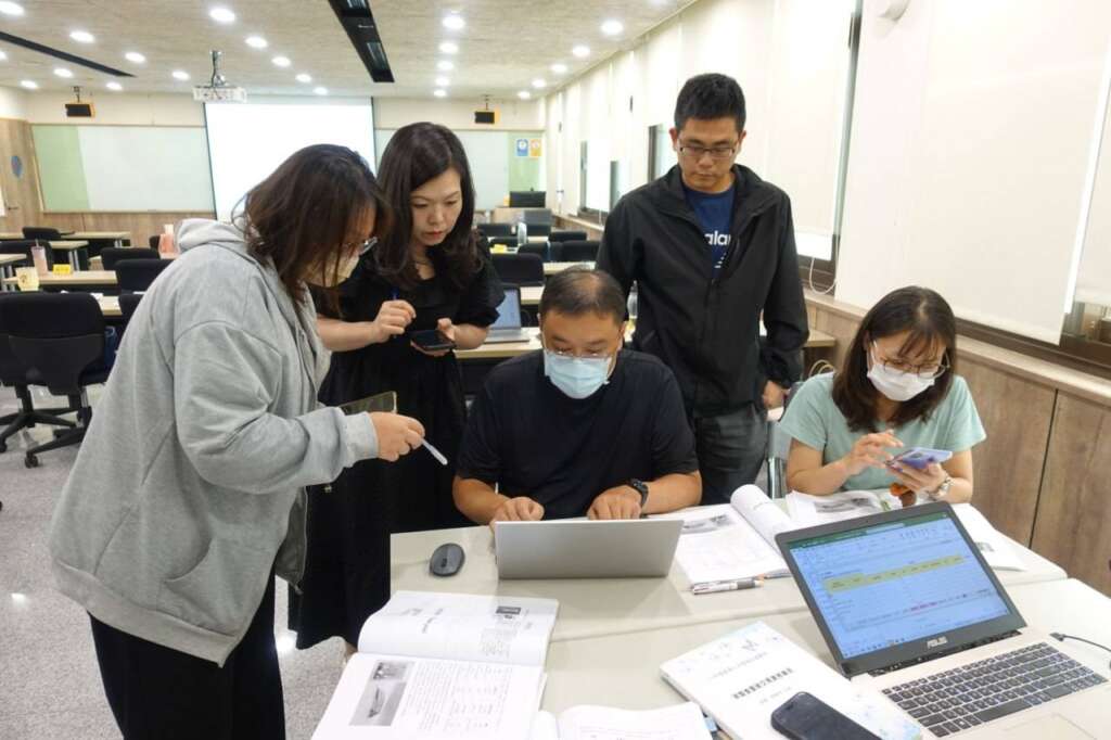 ▲產投課程分組討論學習碳管理相關知識。（圖／中彰投分署提供）