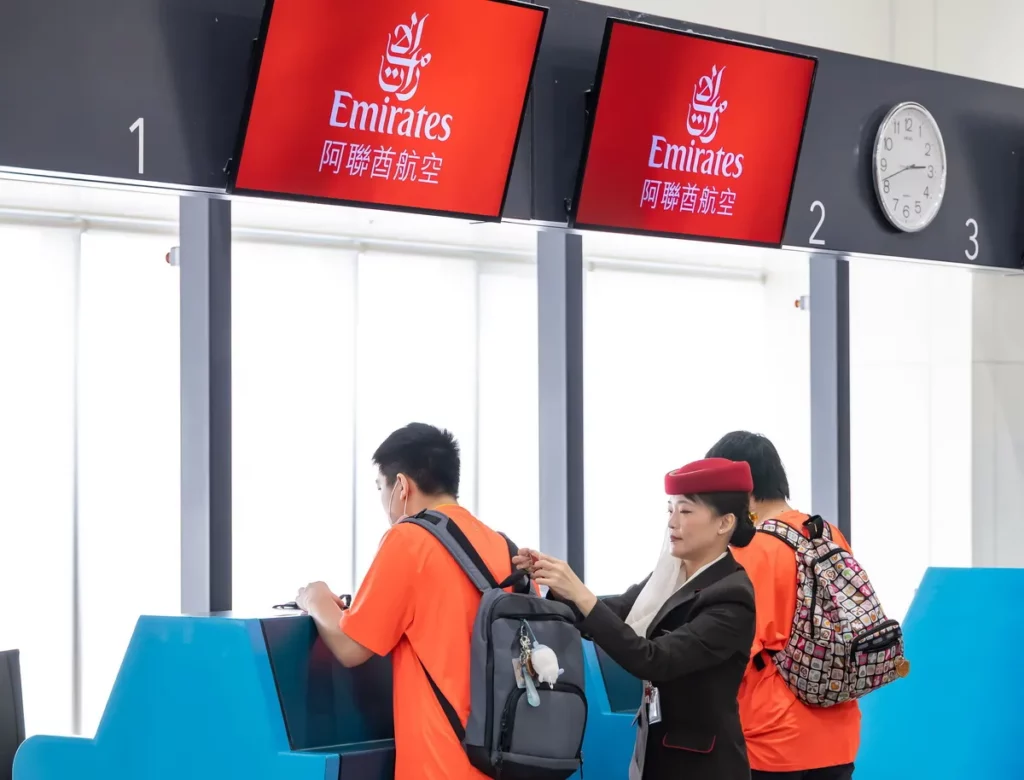 阿聯酋航空為全球首家獲得自閉症友善認證的航空公司,培訓超過35,000名工作人員完成相關訓練