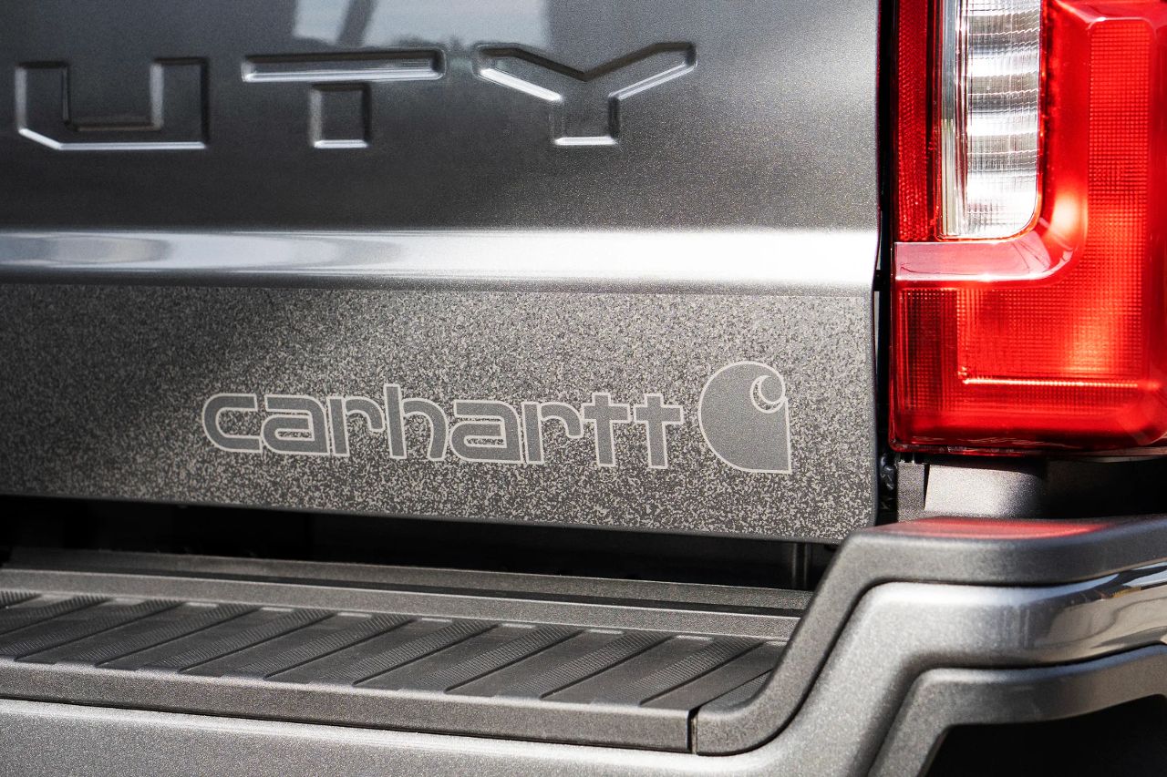 把「最強工裝」穿上身還不夠? Ford汽車聯名Carhartt 打造史上最硬派皮卡,輪框細節全是戲