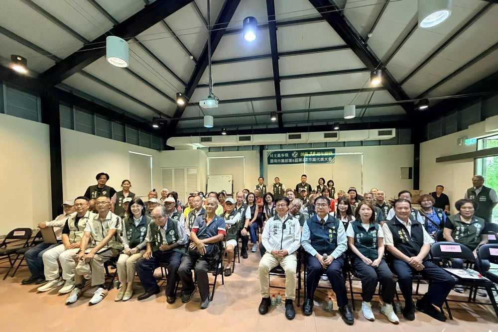 郭國文舉辦超過13場里長座談會 落實承諾獲基層力挺連任主委 198 郭國文舉辦超過13場里長座談會 落實承諾獲基層力挺連任主委 197