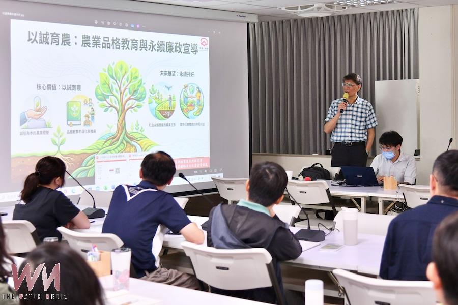 林鐵處為強化廉潔與採購品質,特邀李金松老師擔任講座,辦理「政府採購法實務探討宣導研習」。(圖/林鐵處提供)