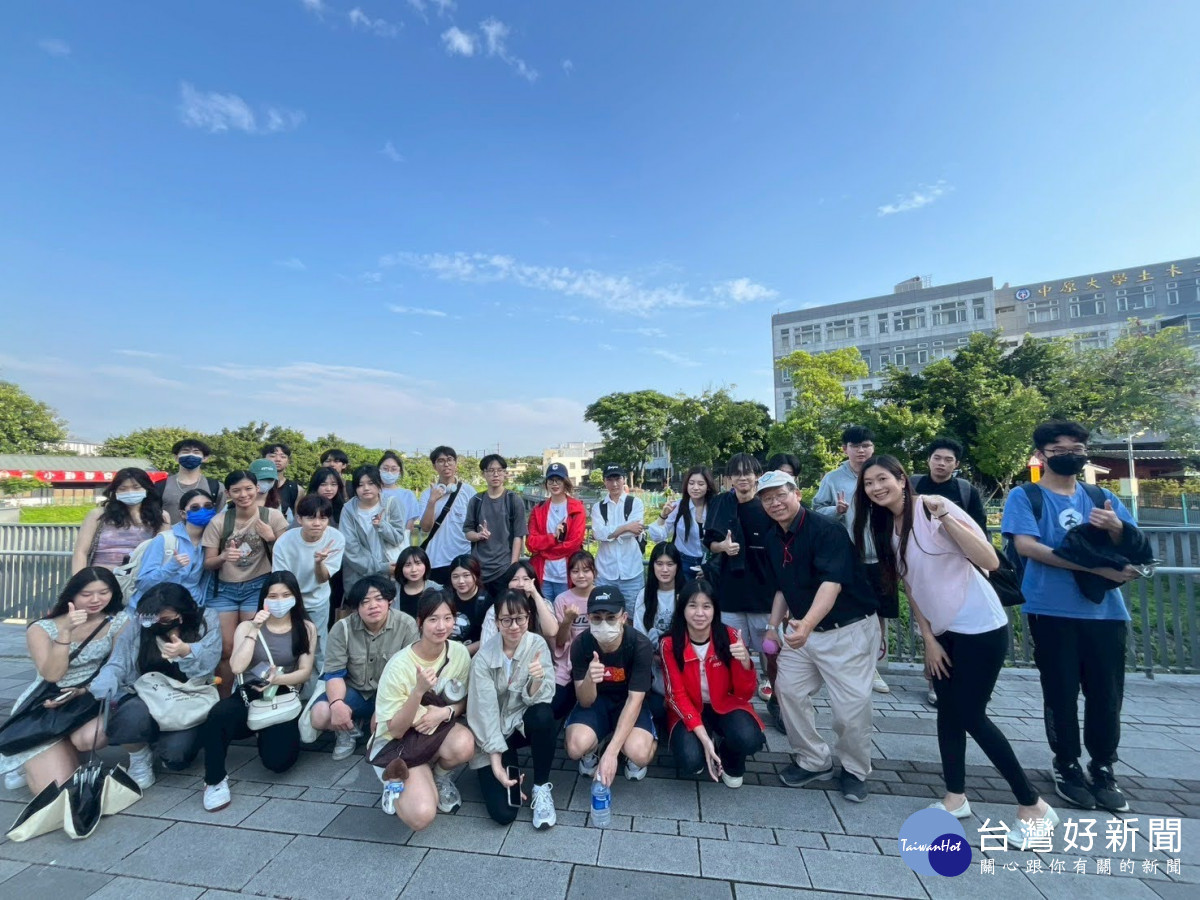 中原大學獲NVIDIA校園大使認證居全國之冠，跨域永續科技計畫帶領學生參訪桃園埤塘，展現AI結合永續教育之教學成果。