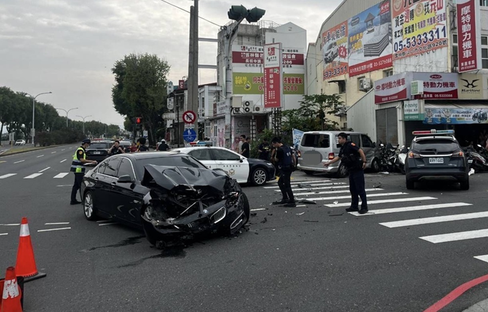 攔查失竊贓車 駕駛不停竄逃查獲安毒及依托咪酯 218 cnews204260513a13