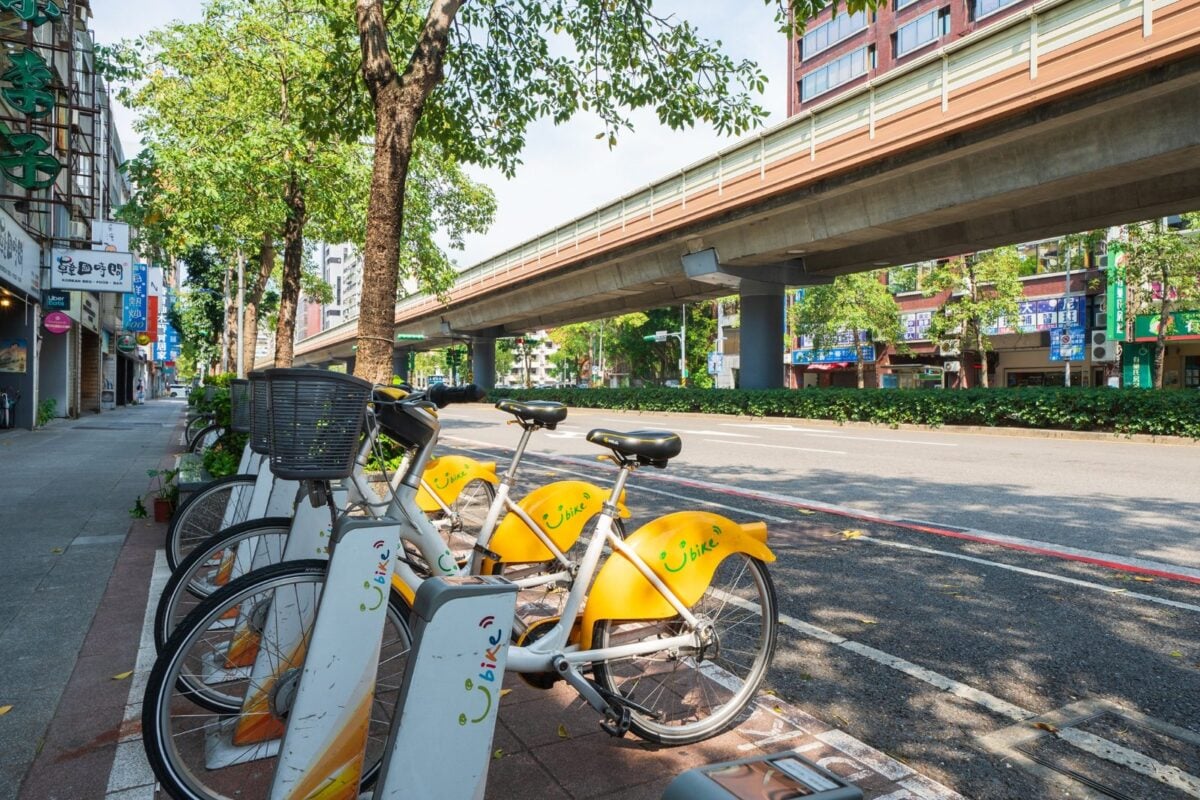 ▲大安區復興南路以忠孝復興站為核心，為東區的商業軸心。