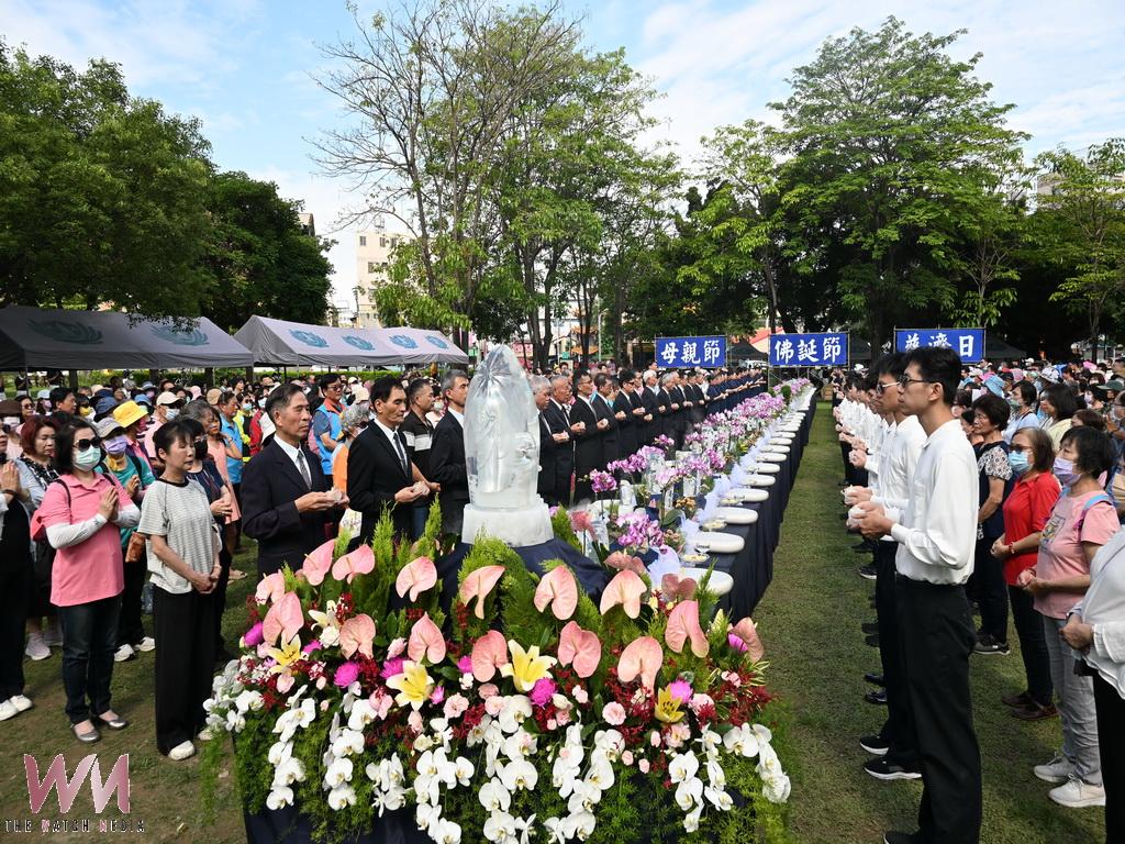 三節合一浴佛典禮 彰化萬人沉浸慈濟祥和氛圍 - https://www.watchmedia01.com