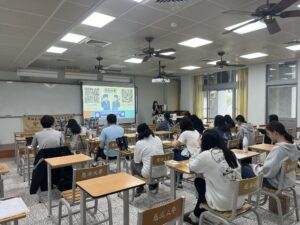 花蓮警結合法扶與慈大辦理法治教育 提升原民學生防詐知能 38 %E4%BA%8C 18 300x225 1