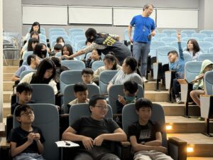 基警前進校園 傳授人身安全防護觀念 42 %E4%BA%8C 19 300x225 1