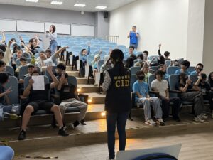 基警前進校園 傳授人身安全防護觀念 44 1778729261639 300x225 1