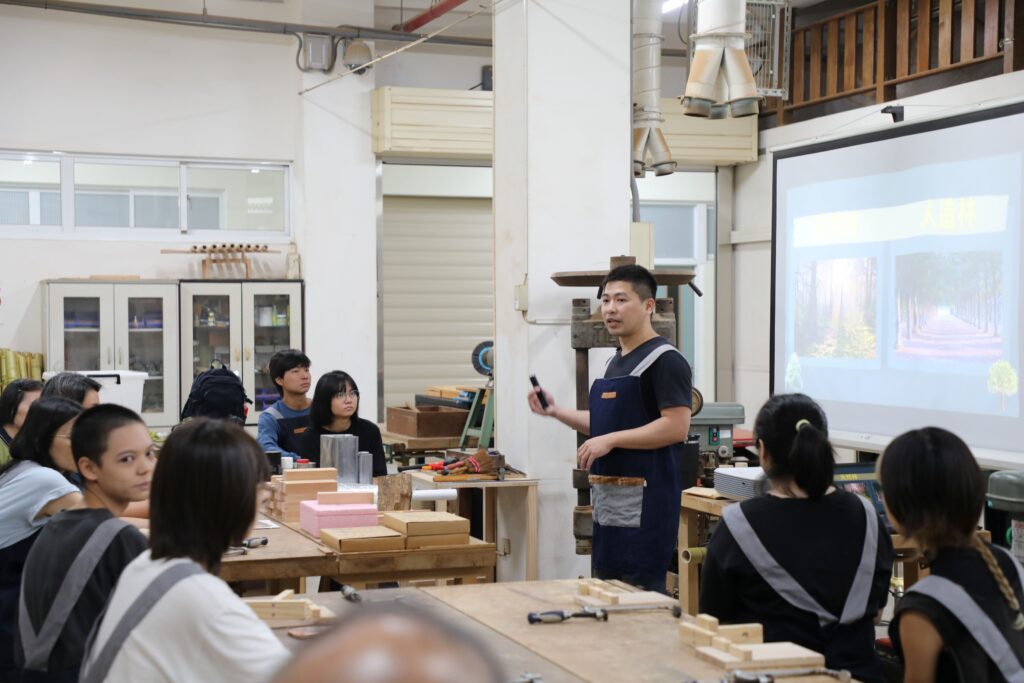 「2026臺灣工藝學院-暑期青年工藝人才培訓營」 即日起報名 串聯7校13班 培育AI時代跨域工藝青年人才 43 f4fdc832 6673 4ec4 9c4c 153b10011edb 1024x683 1