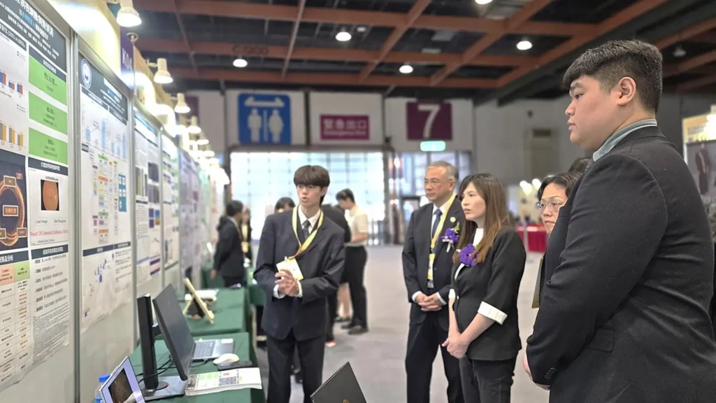 「2026全國技專校院學生實務專題製作競賽入圍作品暨成果展」登場,陳映璇專門委員表示,學生實務專題製作競賽的核心目標在於鼓勵技專學生發揮創意,並將作品與社會業界關心的議題結合,透過實作力解決實務問題。(圖/陳惠玲攝影)