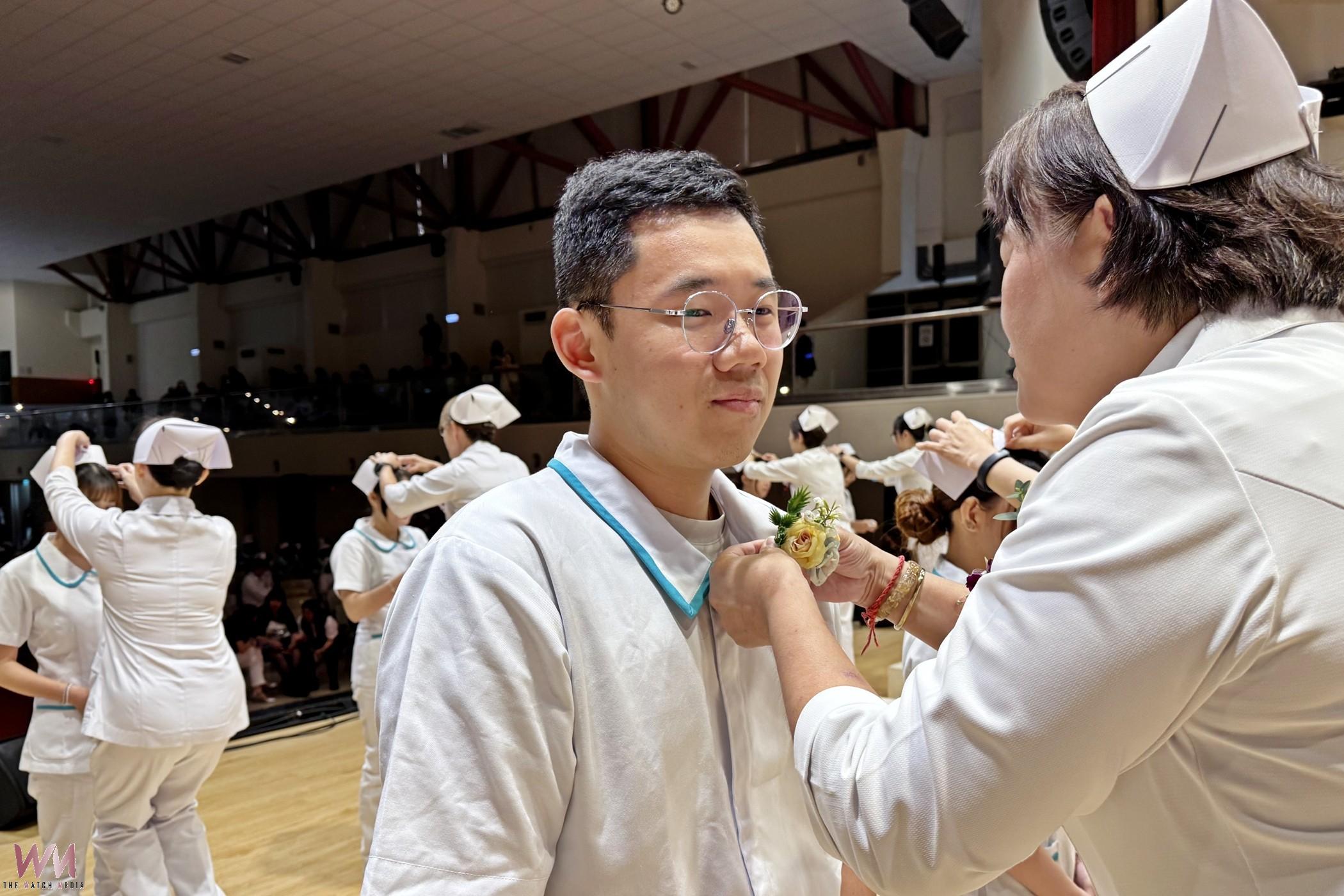 跨領域轉身照護生命　弘光科大加冠典禮 226名學生邁向護理臨床實習里程碑 - https://www.watchmedia01.com