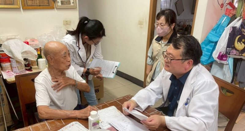 高雄市榮服處攜手高雄榮總 深入社區關懷高齡獨居榮民眷
