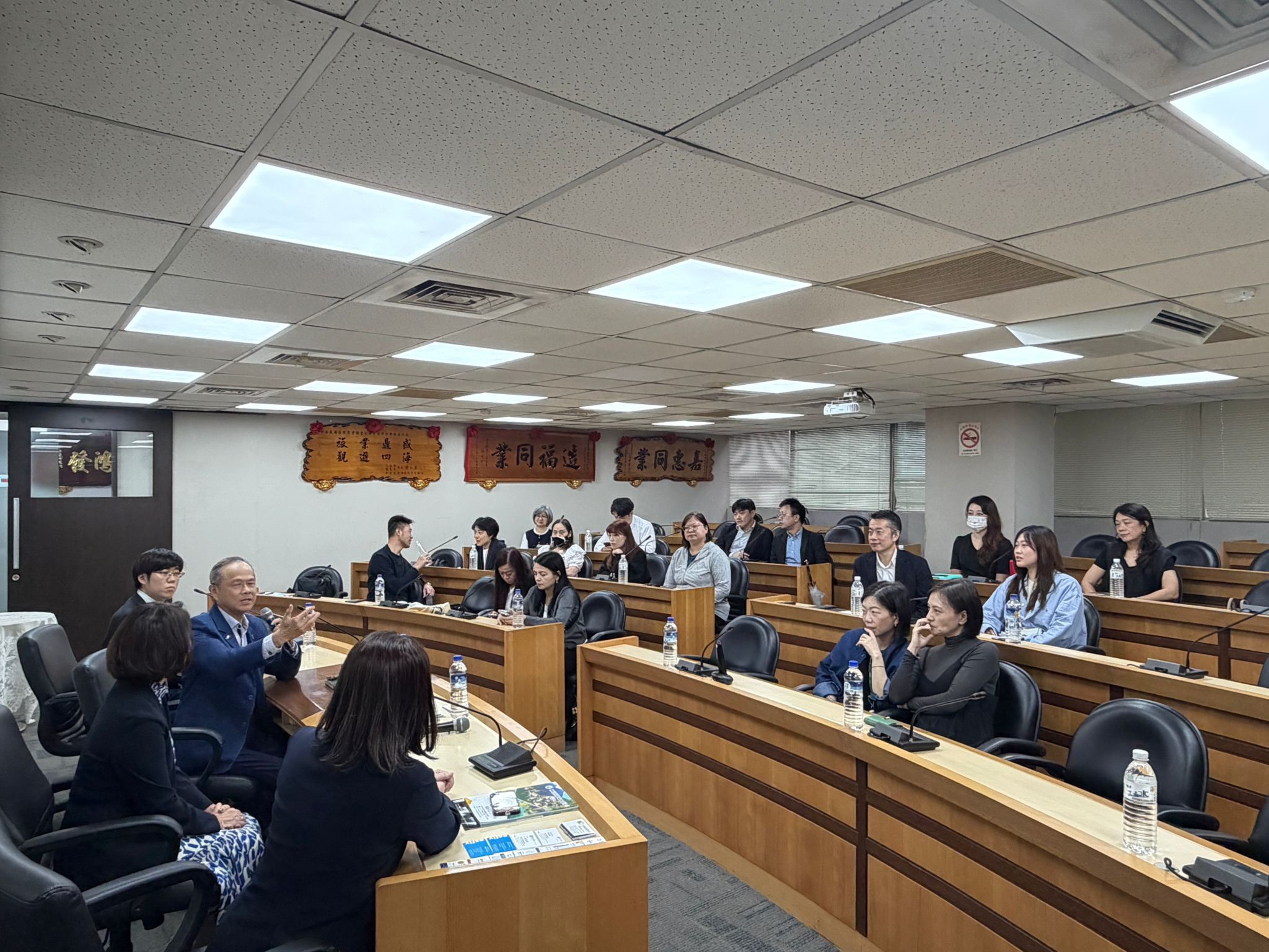 三麗鷗HELLO KITTY和諧樂園訪台交流 攜手旅行全聯會開拓九州主題觀光新商機 49 line oa chat 260515 231751