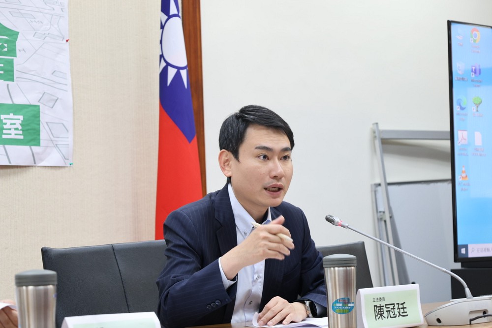 陳冠廷登華爾街日報頭版 揭中國海巡騷擾是「封鎖劇本」前奏 220 陳冠廷登華爾街日報頭版 揭中國海巡騷擾是「封鎖劇本」前奏 219