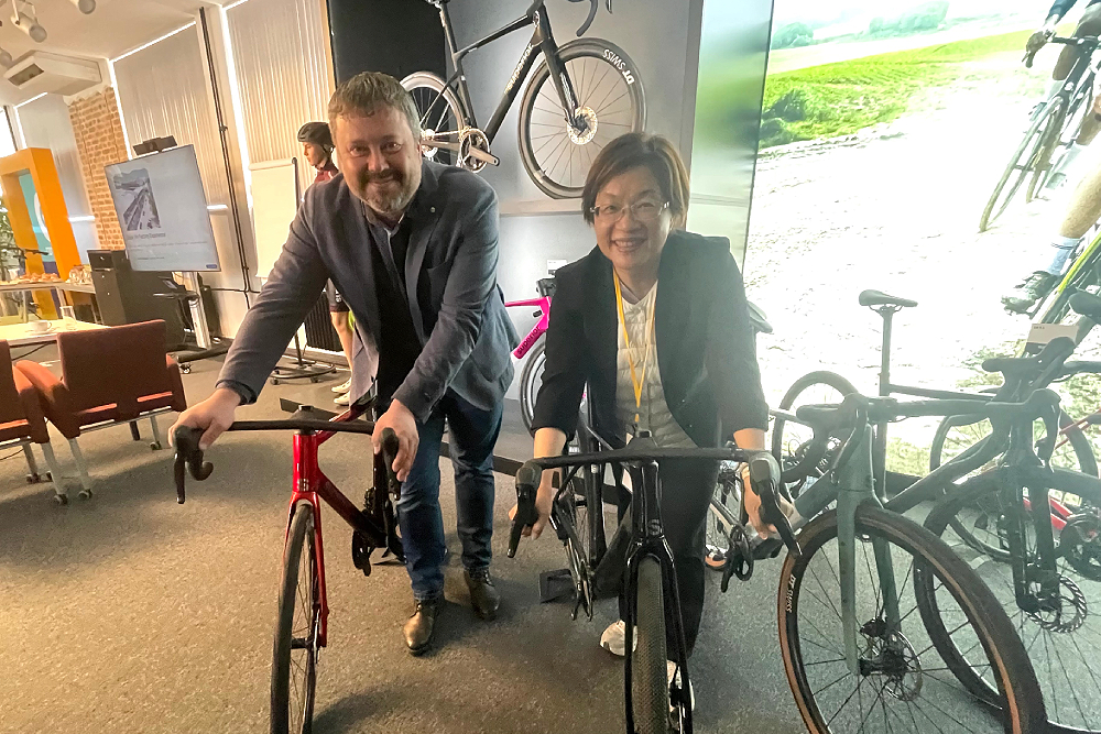 參訪捷克自行車大廠BFI 王惠美:協助業者掌握E-Bike全球趨勢 240 參訪捷克自行車大廠BFI 王惠美:協助業者掌握E-Bike全球趨勢 239
