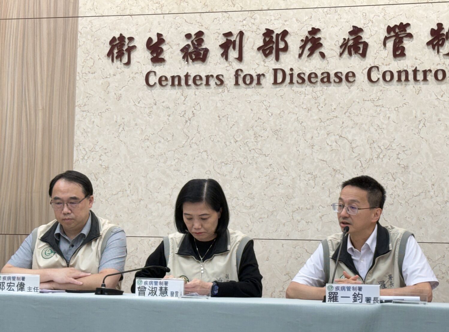 「漢他郵輪」紐客在台足跡不公布 羅一鈞:未來一周還是關鍵期 230 「漢他郵輪」紐客在台足跡不公布 羅一鈞:未來一周還是關鍵期 229